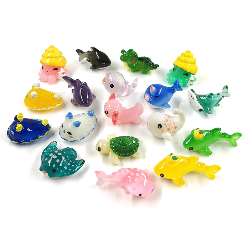 家の装飾のためのモダンなミニチュア漫画の置物,サメ,クジラ, - Aquarium Fish Dolphin のレビューと価格